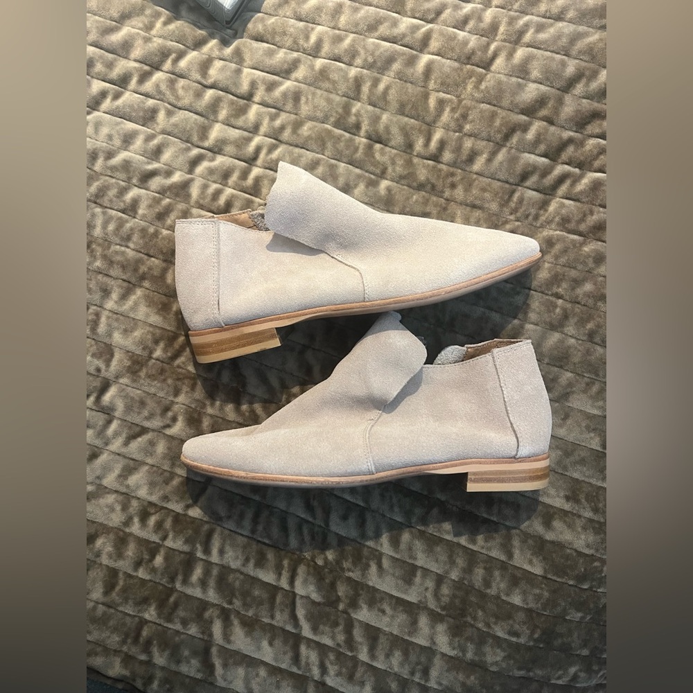 Jeffrey Campbell Taupe Suede Chukka Boots